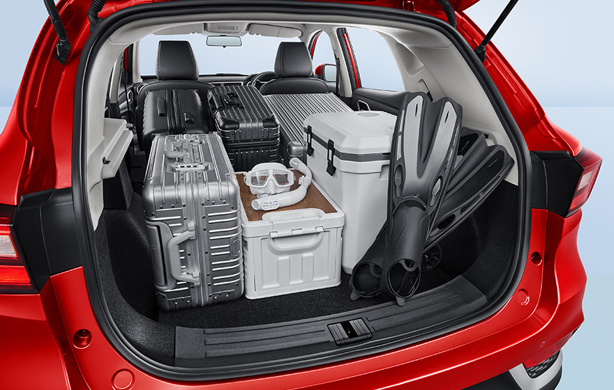 Large and Flat Trunk<br/>Trunk Space: 359L-1166L<br/>A larger, flatter trunk makes it easier to arrange items.